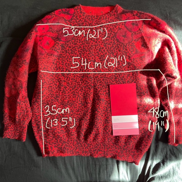 Red Leopard spot and Poppies Sweater - Picture 7 of 7